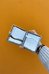 Siyah Renk Kabartmalı Orta Boy Tabaka